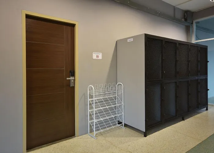 Stations Albergue Banguecoque